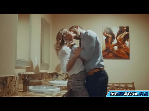 ❤️ Rehefa mamitaka anao ao amin'ny trano fidiovana ho an'ny besinimaro ny blonde be busty ☑ Vokatra vetaveta vk amin'ny pôrnôgrafia mg.pornjk.ru ❌️